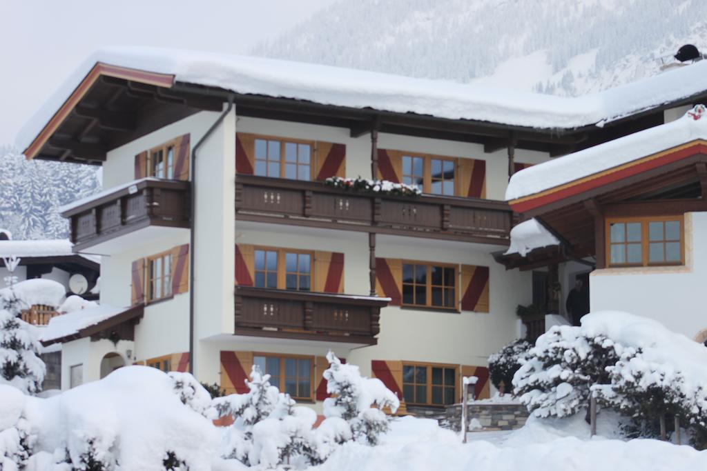 Gaestehaus Trude Waltl Fieberbrunn Buitenkant foto
