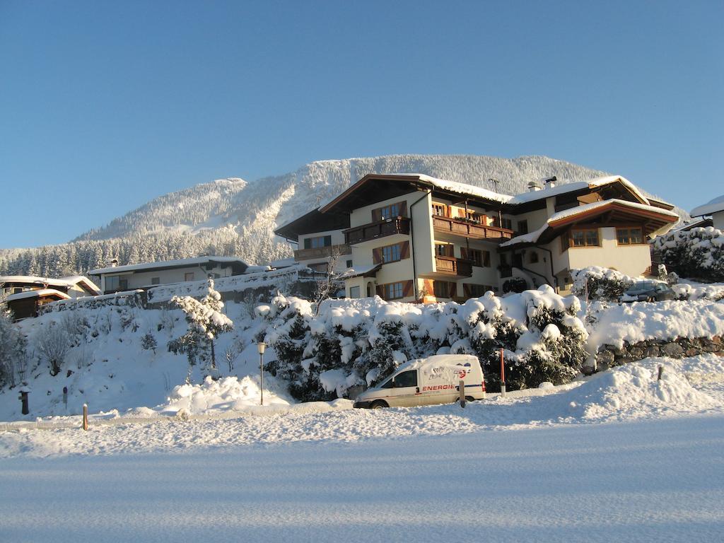 Gaestehaus Trude Waltl Fieberbrunn Buitenkant foto